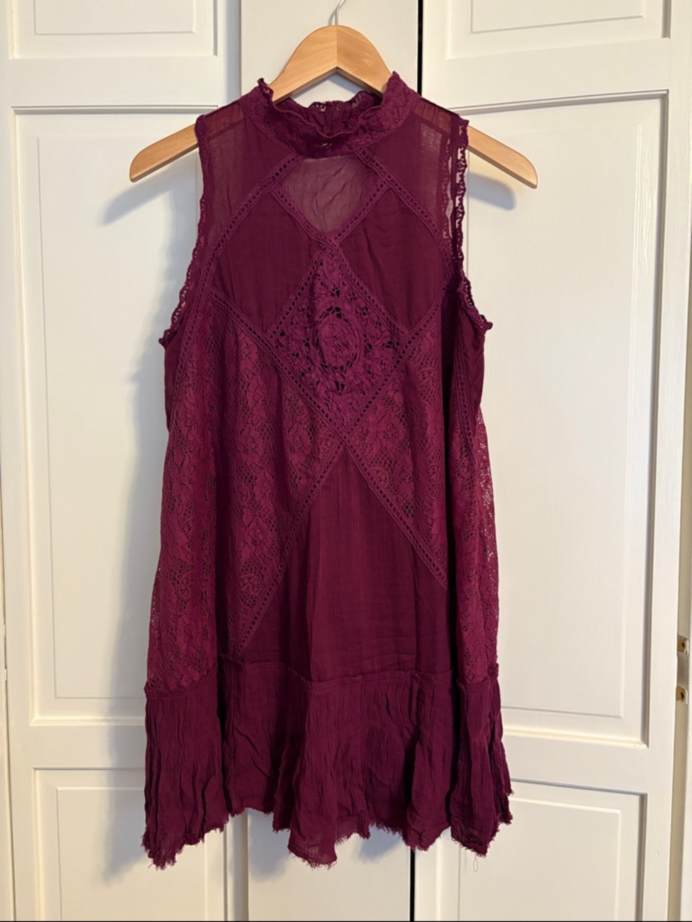 Free People Lace crochet Sleeveless Tunic in Deep Plum Medium - Picture 2 of 12